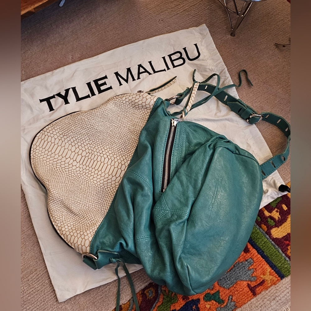 Brand New Tylie Malibu Rare Bag Supple Tourquoise Leather W/ Snake Embossed Flap - Picture 5 of 16